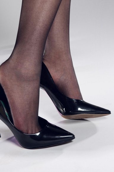 半岛体育：职业哥比