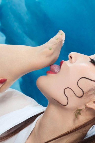 半岛体育app下载_网红冒死生娃去世:生孩子是天底下最自私的事(图3) 半岛体育入口